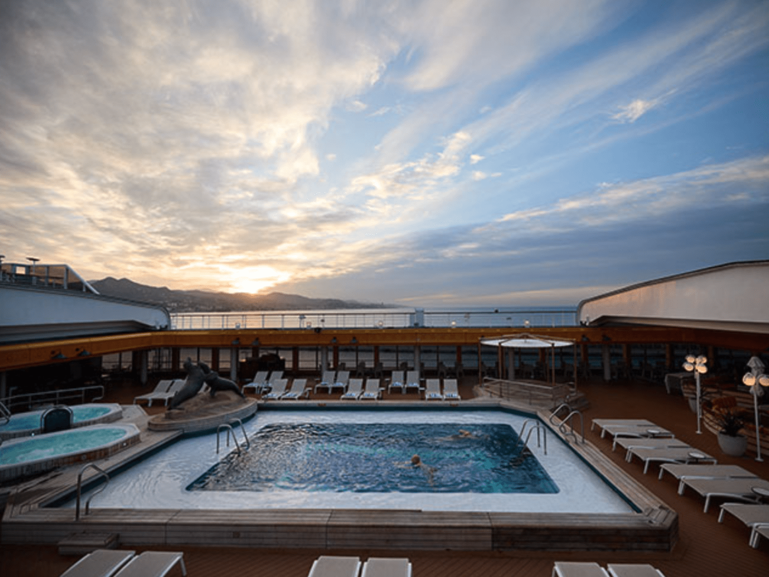 Fred. Olsen Cruises, Borealis, Swimming Pool 0.png
